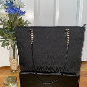 Michael Kors Jet Set Travel Chain